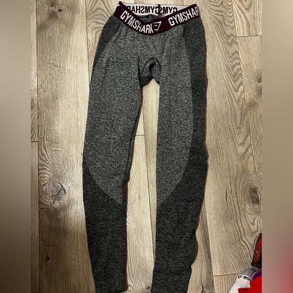 Gymshark Women’s Gray Leggings - Picture 1 of 4
